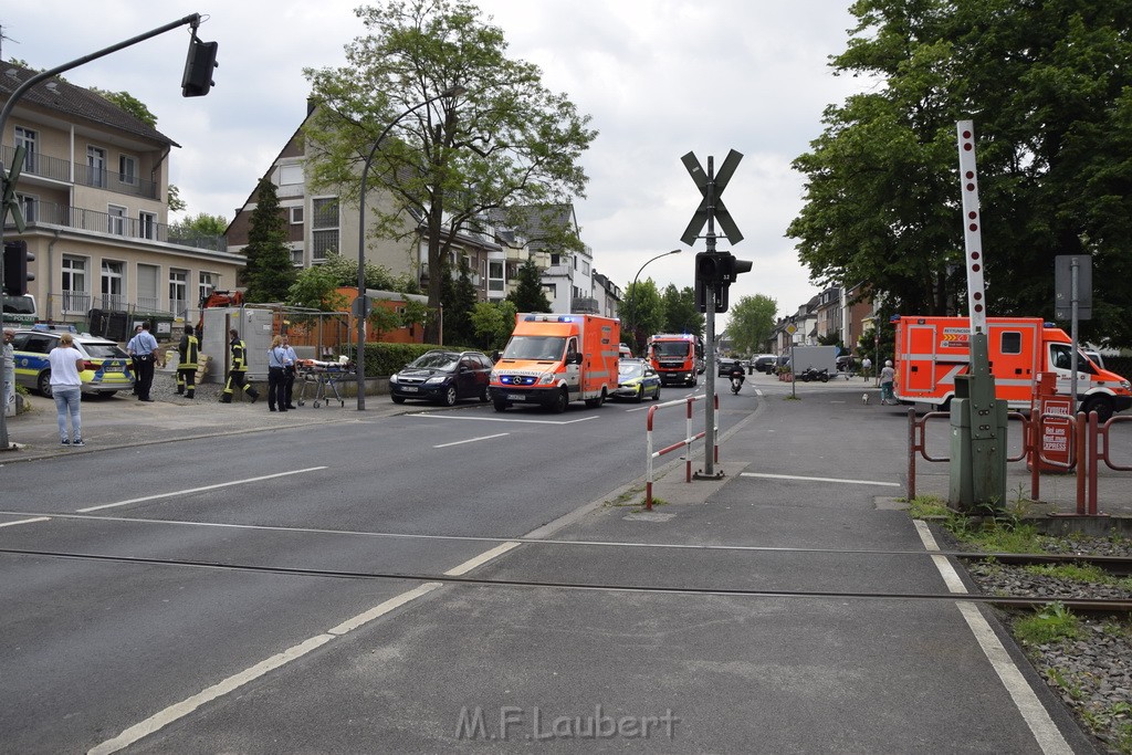 Einsatz BF Koeln Koeln Brueck Bruecker Mauspfad P29.JPG - Miklos Laubert